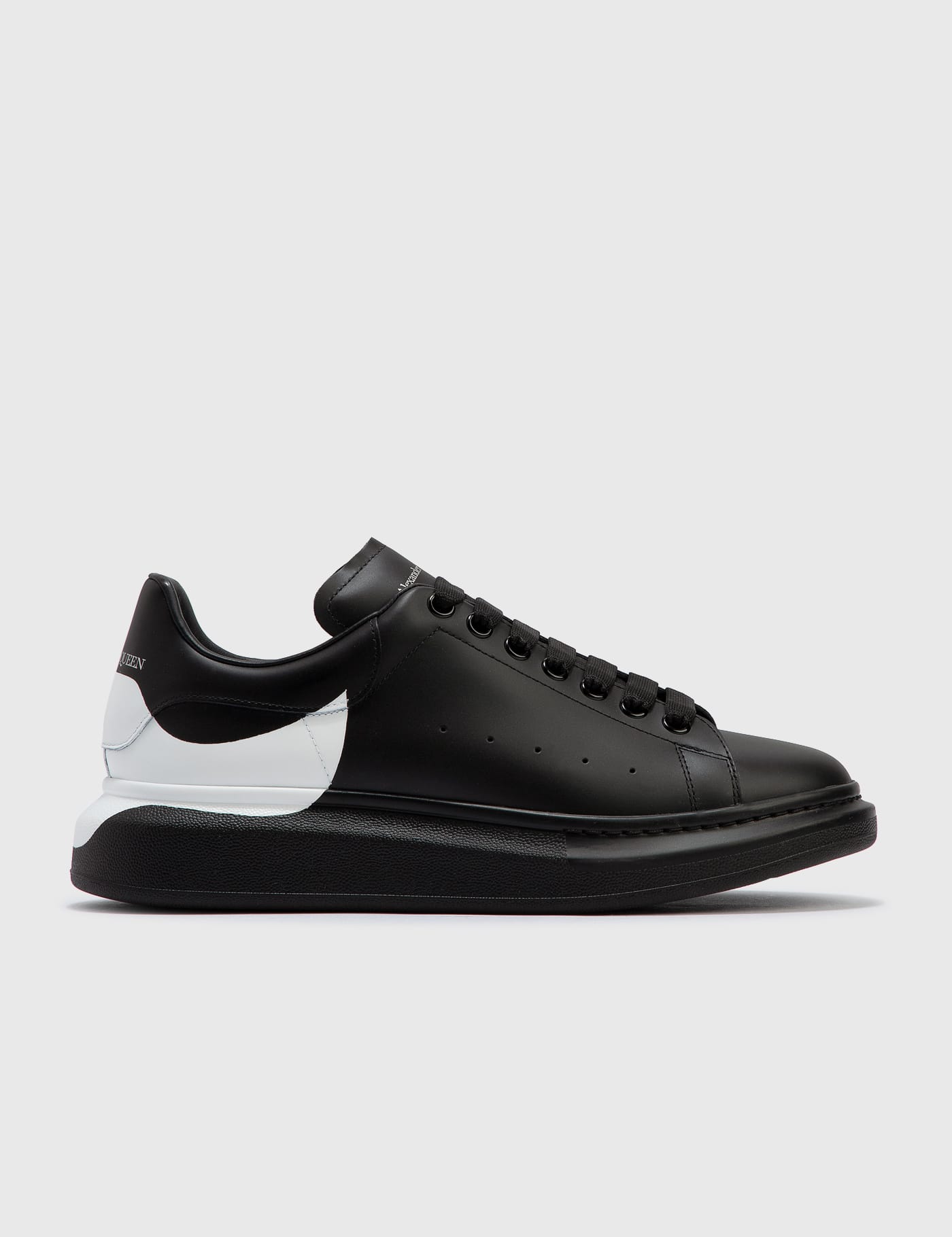 Still Popular?! Alexander McQueen Men's Oversized Sneaker in White/black  (Review) Legit Check Guide - YouTube